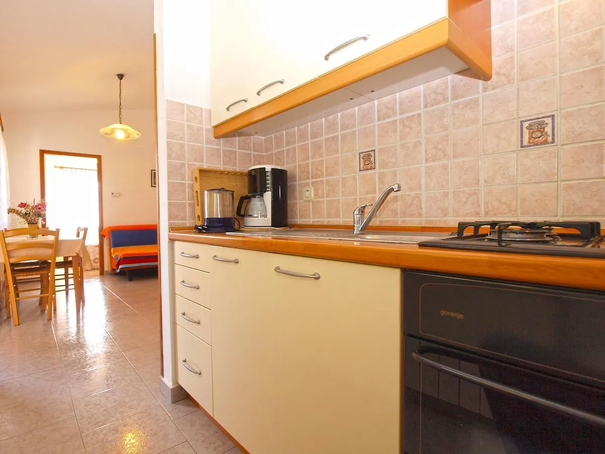 Apartment Ada 1546 Banjole Croatia