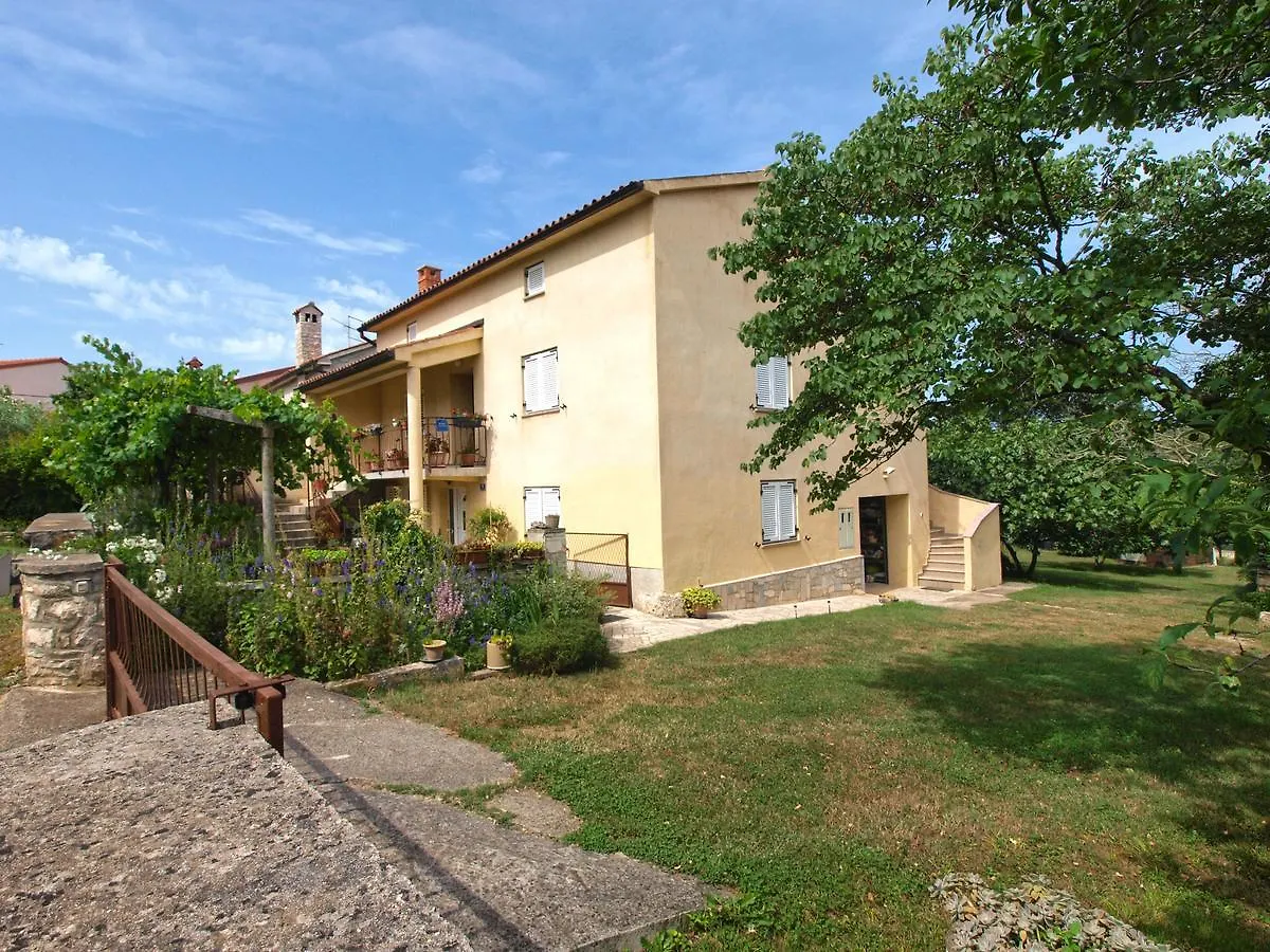 Apartment Ada 1546 Banjole 0*,  Croatia